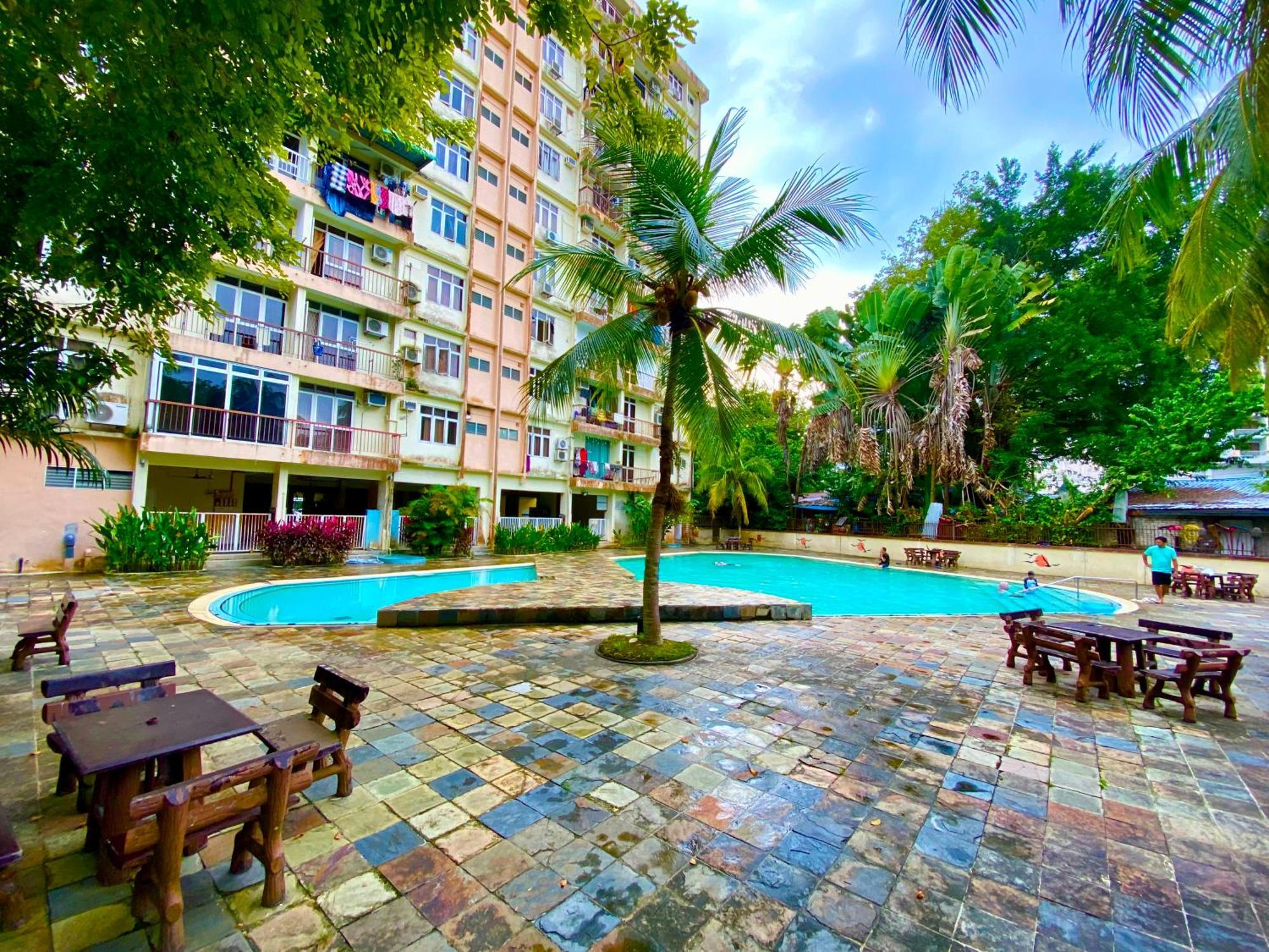 Batu Ferringhi Bayu Emas Apartment Extérieur photo